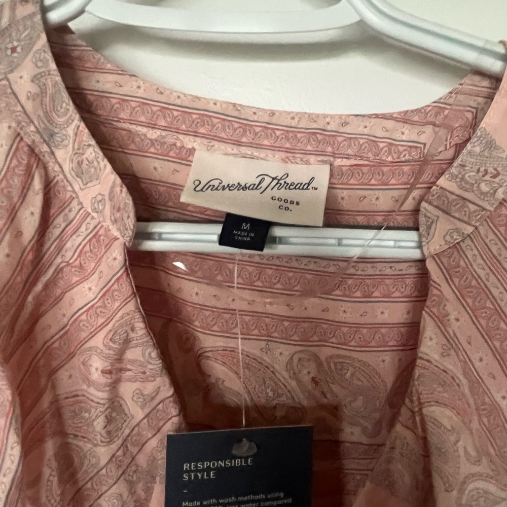 Universal Thread Blush Paisley Ruffle Blouse - Picture 3 of 4